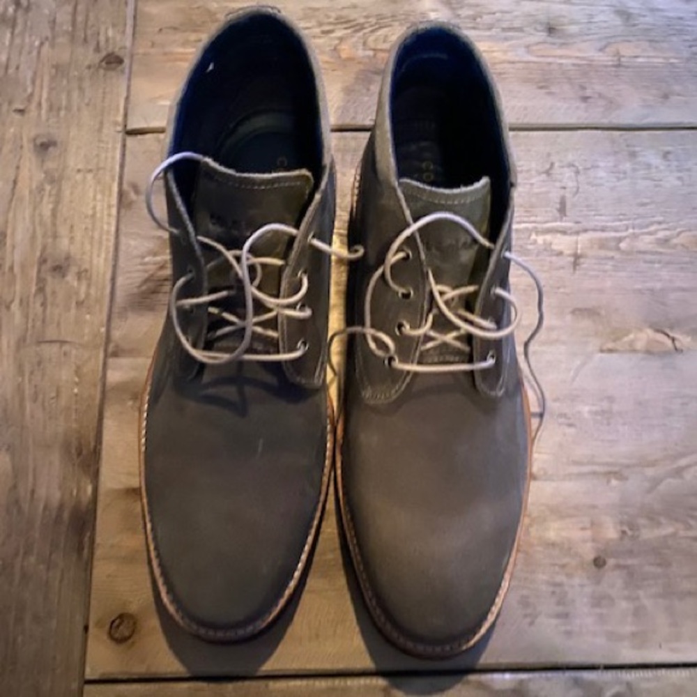 Brand new Cole Haan boot size 10 suede taupe